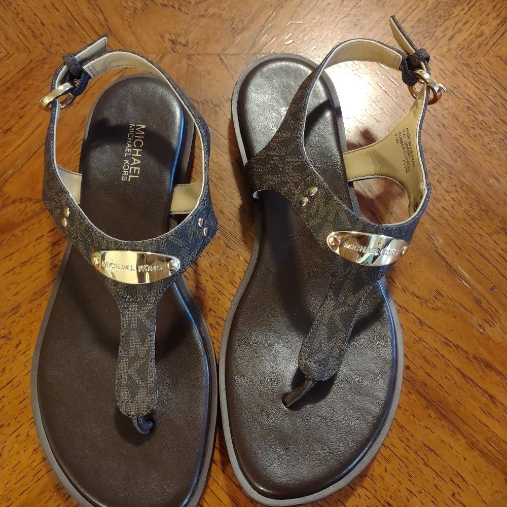 Michael Kors Thong Sandals, 6.5